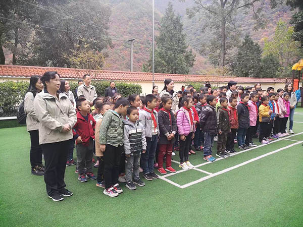 蓝梦旬阳助学行 蓝梦旬阳助学行